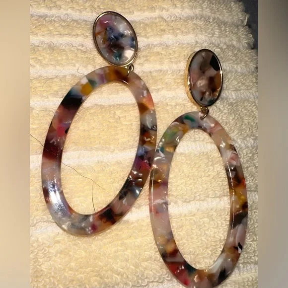 Fashion earrings - Picture 1 of 2